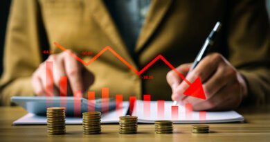 Is It Smart to Pause Your 401(k) Contributions to Pay Off Debt?